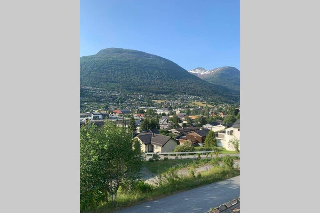 Leilighet Stryn Apartamento Exterior foto